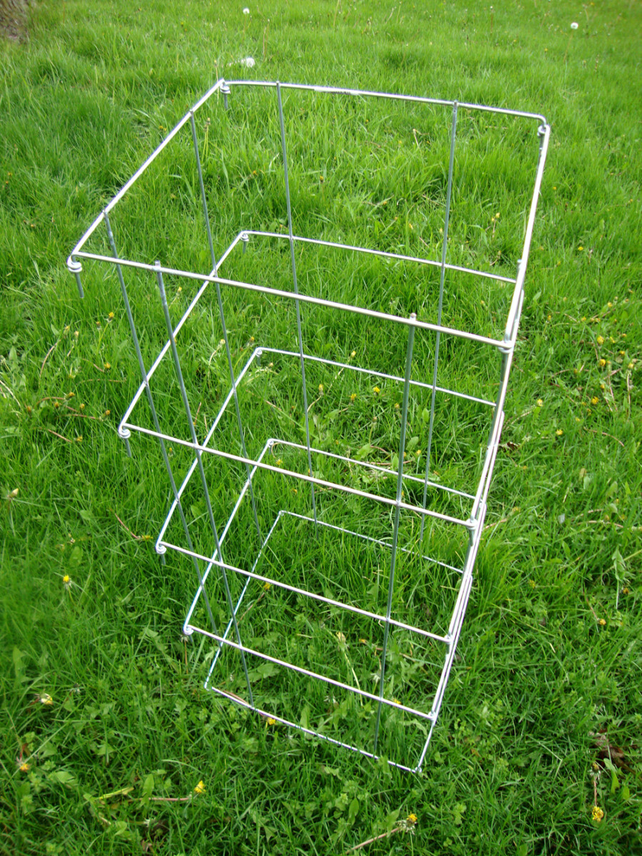 Central Garden | Midwest Wire Works Collapsible Square Cage 8-Leg Heavy